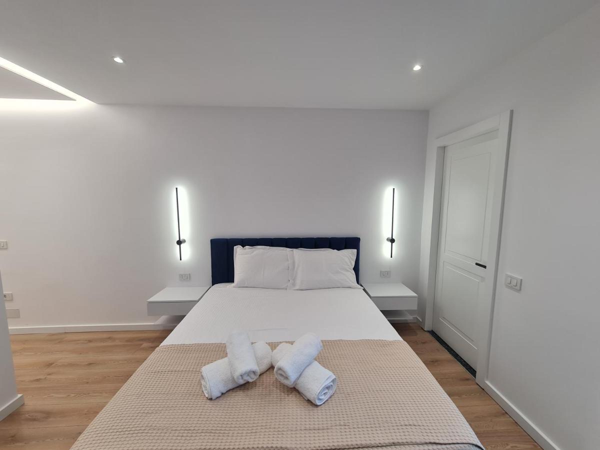 Am Luxury Apartment Tiranë Luaran gambar